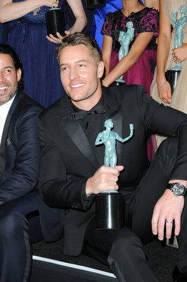 Justin Hartley Poster 2962999