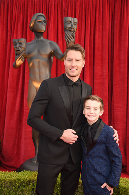 Justin Hartley Poster 2963018