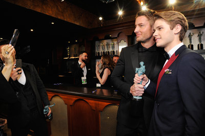 Justin Hartley Poster 2963050