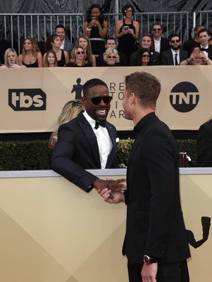 Justin Hartley Poster 2963051