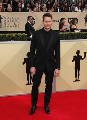 Justin Hartley Poster 2963085