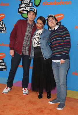 Kat Graham Poster 3207174