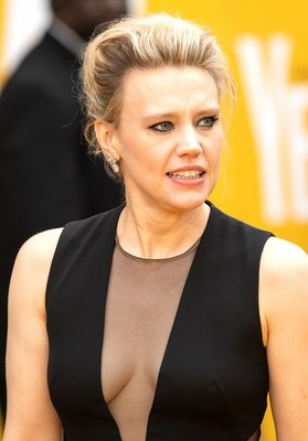 Kate Mckinnon Poster 3855648
