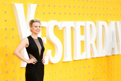 Kate Mckinnon Poster 3855743