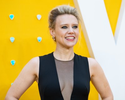 Kate Mckinnon Poster 3855747