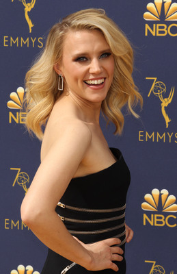 Kate Mckinnon Poster 3957201