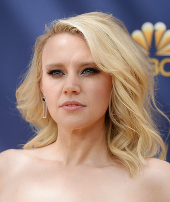 Kate Mckinnon Poster 3957202