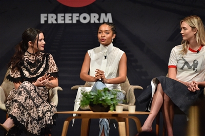 Katie Stevens Poster 3035046