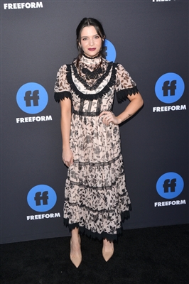 Katie Stevens Poster 3035059