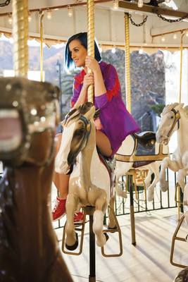 Katy Perry Poster 2012451
