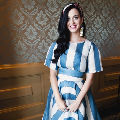 Katy Perry Poster 2430422