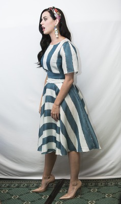 Katy Perry Poster 2430435