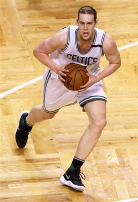 Kelly Olynyk Poster 3433281