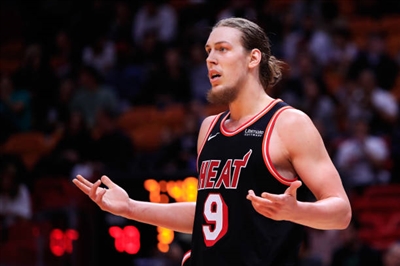 Kelly Olynyk Poster 3433375