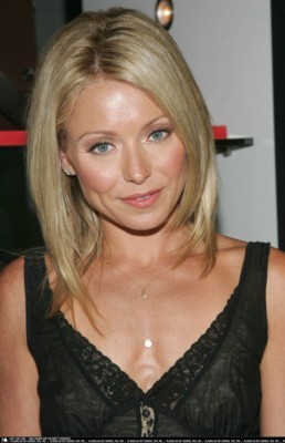 Kelly Ripa Poster 1357365