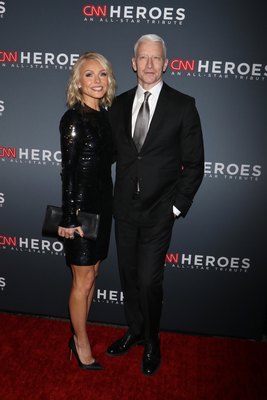 Kelly Ripa Poster 3146044