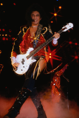 Kiss Poster 2640621