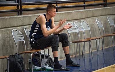 Kristaps Porzingis Poster 3437732