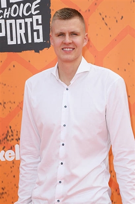 Kristaps Porzingis Poster 3437764