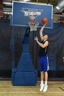 Kristaps Porzingis Poster 3437938