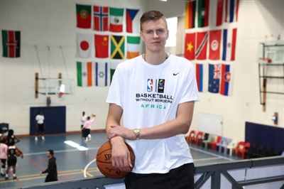 Kristaps Porzingis Poster 3437975