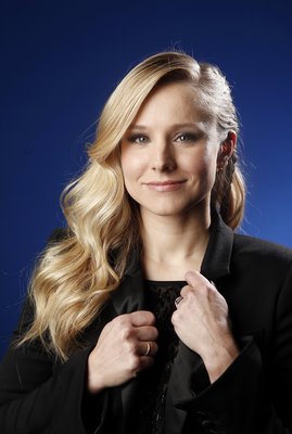 Kristen Bell Poster 2006036