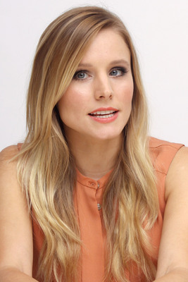 Kristen Bell Poster 2241067
