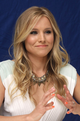 Kristen Bell Poster 2241068