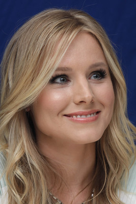 Kristen Bell Poster 2241111
