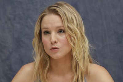 Kristen Bell Poster 2260740