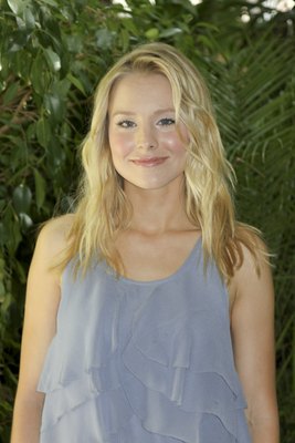 Kristen Bell Poster 2260771
