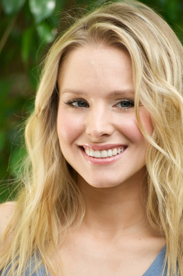 Kristen Bell Poster 2335141