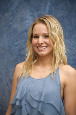 Kristen Bell Poster 2335143