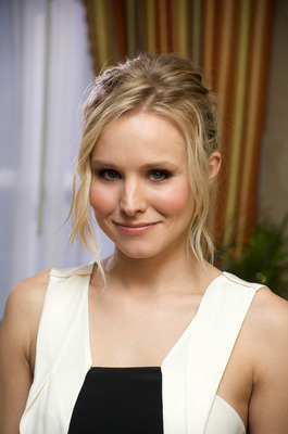 Kristen Bell Poster 2335145