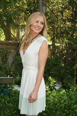 Kristen Bell Poster 2438352