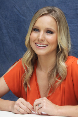 Kristen Bell Poster 2454067