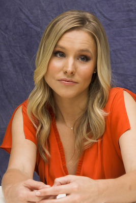 Kristen Bell Poster 2454114