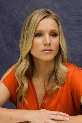 Kristen Bell Poster 2454148