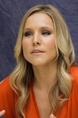 Kristen Bell Poster 2454149