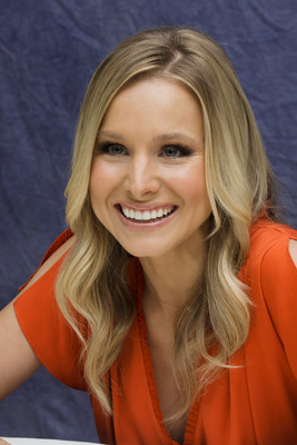 Kristen Bell Poster 2454150