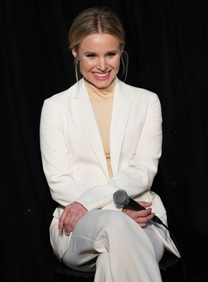 Kristen Bell Poster 3849836