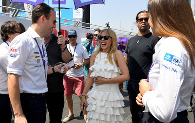 Kylie Minogue Poster 3084697