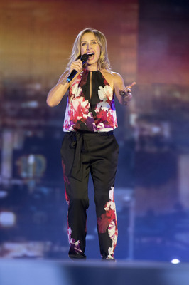 Lara Fabien Poster 3234199