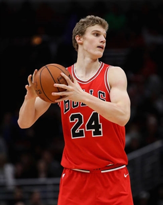 Lauri Markkanen Poster 3423100