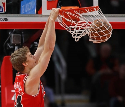 Lauri Markkanen Poster 3423122
