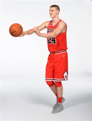 Lauri Markkanen Poster 3423129