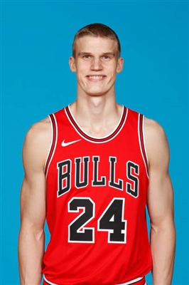 Lauri Markkanen Poster 3423134
