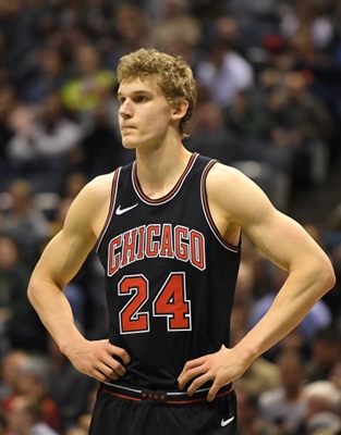 Lauri Markkanen Poster 3423137