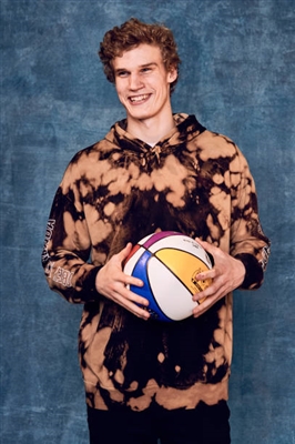 Lauri Markkanen Poster 3423256