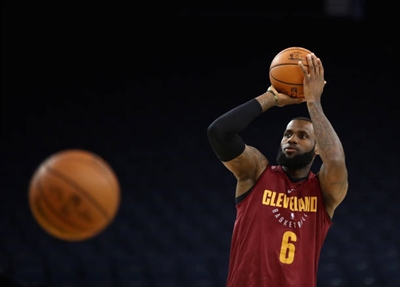 LeBron James Poster 3410894